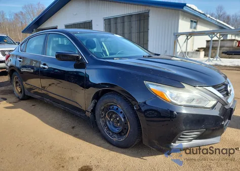 2017 Nissan Altima 2.5 z USA, uszkodzony, nr VIN 1N4AL3AP5HC228990